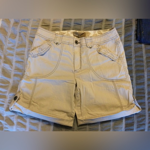 Lot of 3 pair Denver Hayes shorts size 6 - Picture 8 of 10